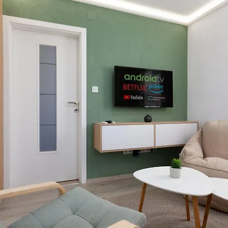 Cozy Modern House Retreat *