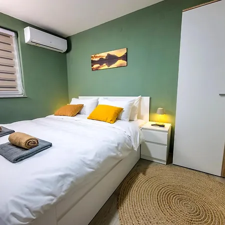 Cozy Modern House Retreat 아파트 사라예보