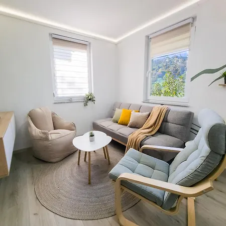 아파트 Cozy Modern House Retreat 사라예보