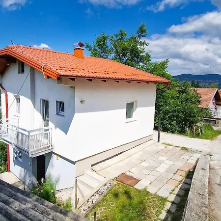 Διαμέρισμα Cozy Modern Retreat